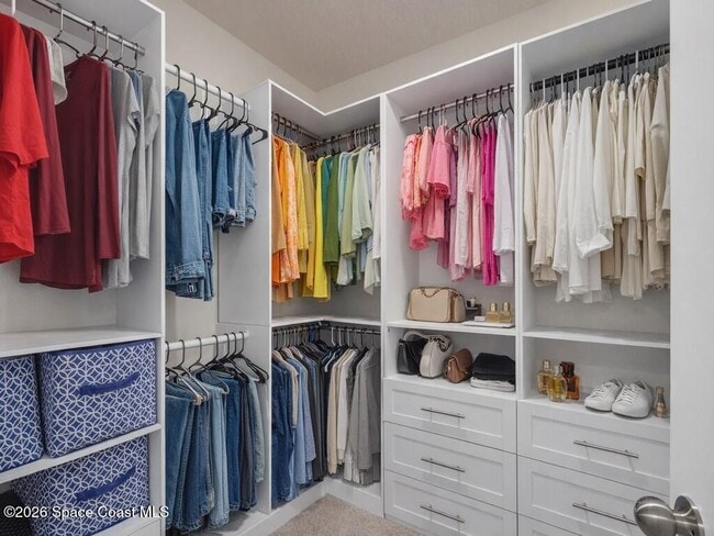 Building Photo - 301 Haines Rd SW