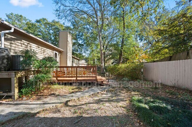 Building Photo - 1239 Cornwallis Dr