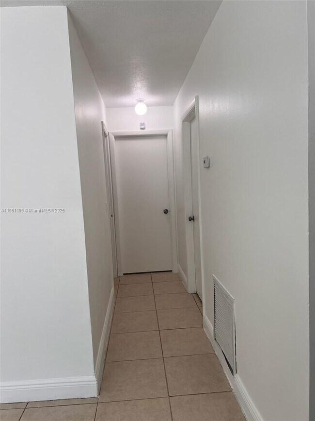 Building Photo - 8871 SW 24th Pl