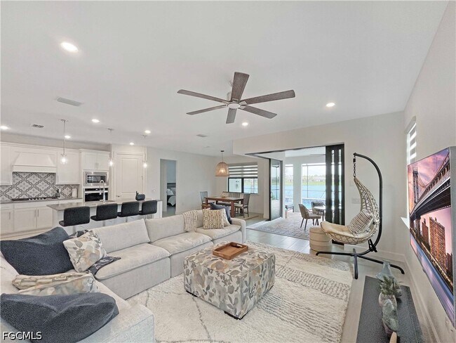 Building Photo - 2057 Yellowfin Cir
