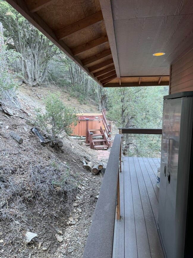 Building Photo - Unique Mountain Home!