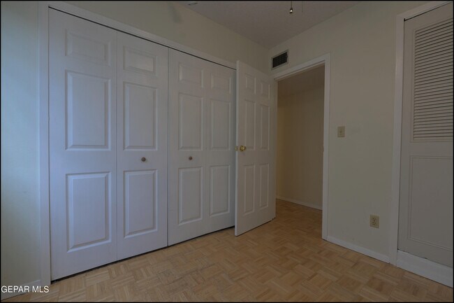 Building Photo - 257 Maricopa Dr
