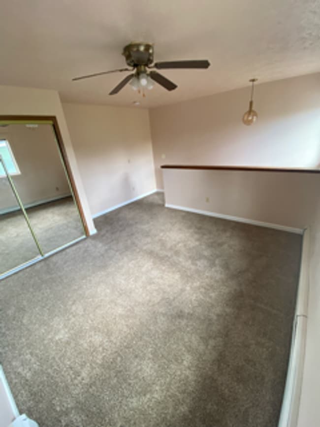 Building Photo - 2 Story Condo in West Fairbanks - Heat and...