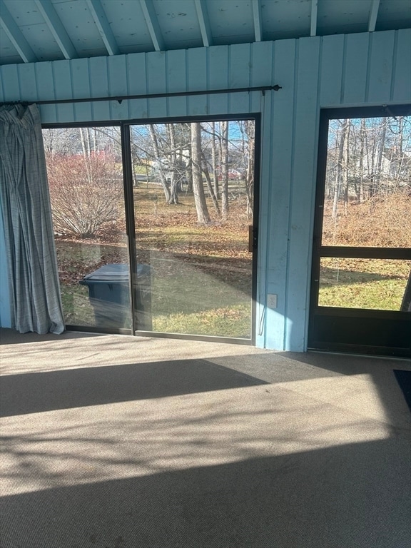 Building Photo - 480 Pleasant St