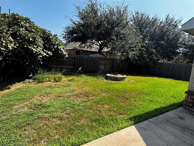 Building Photo - 2212 Buffalo Tundra Dr