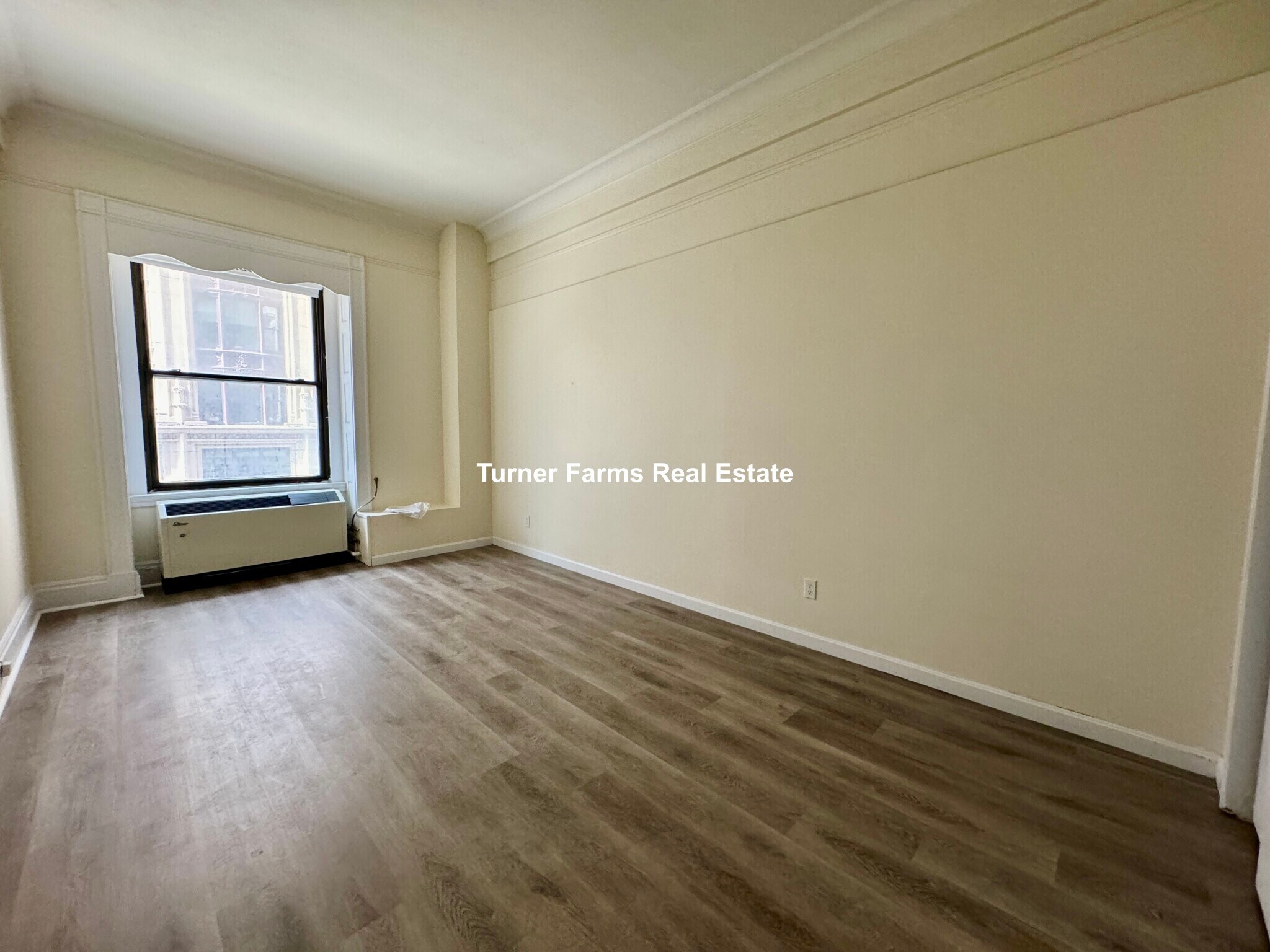 Building Photo - 67 Boylston St