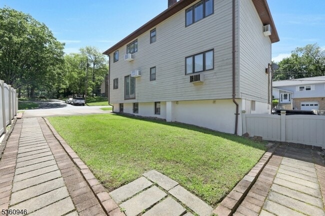 Building Photo - 178 Haverhill Ave