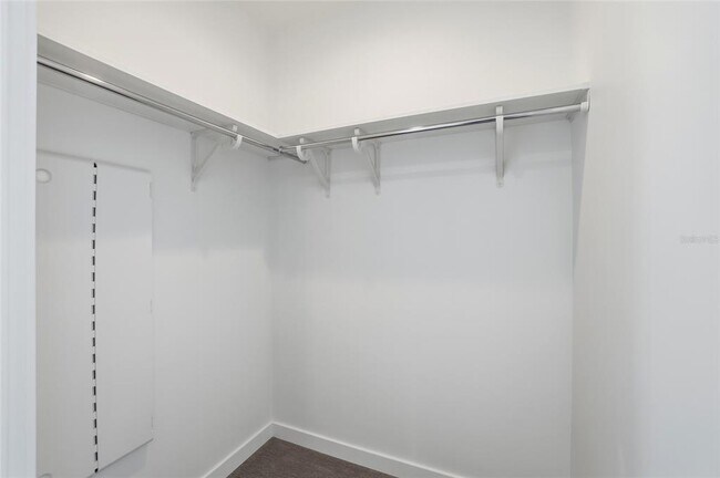 Building Photo - 400 Central Ave