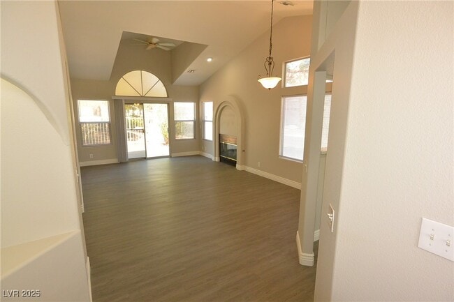 Building Photo - 4913 Forest Oaks Dr