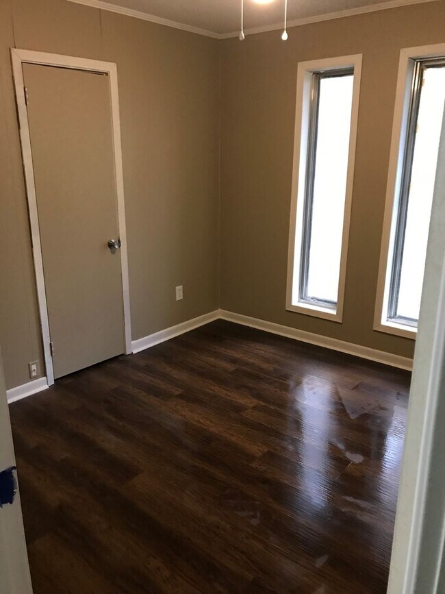 Building Photo - 205 Jim Denton