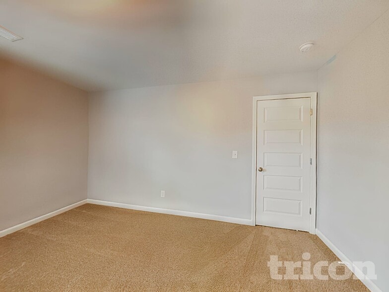 Building Photo - 283 Pernell Dr