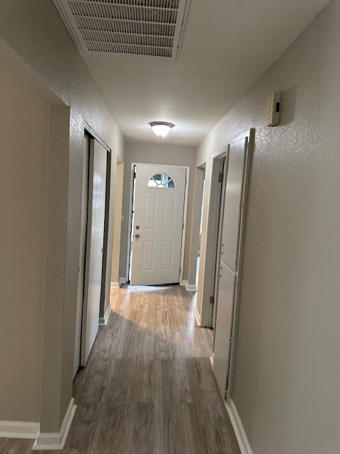 Building Photo - Stockton 3 Bedroom, 2 Bathroom, plus Bonus Room Home