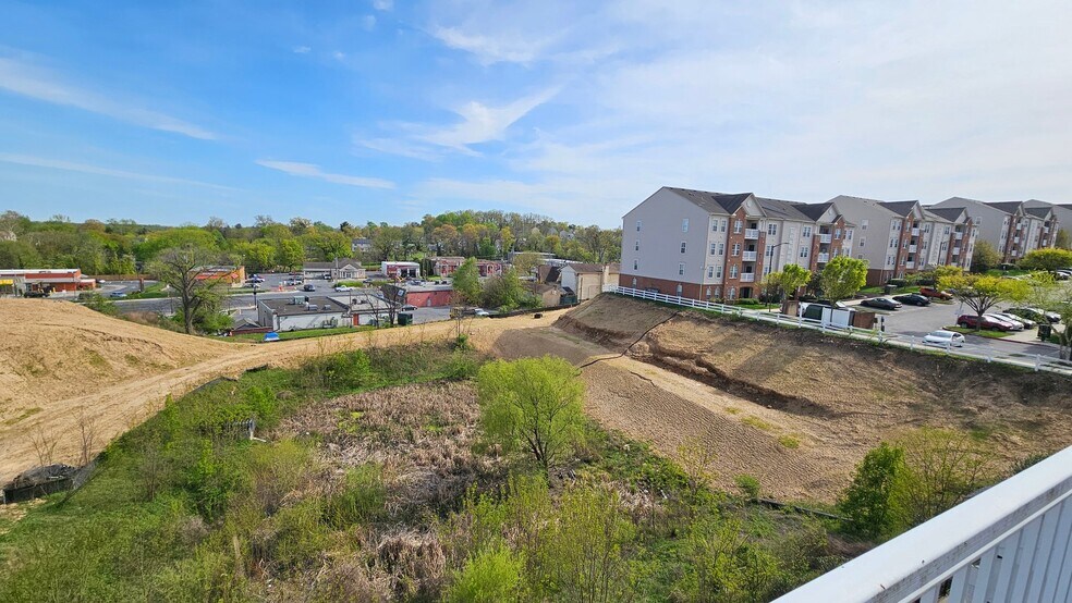 Building Photo - 7217 Barry Ln