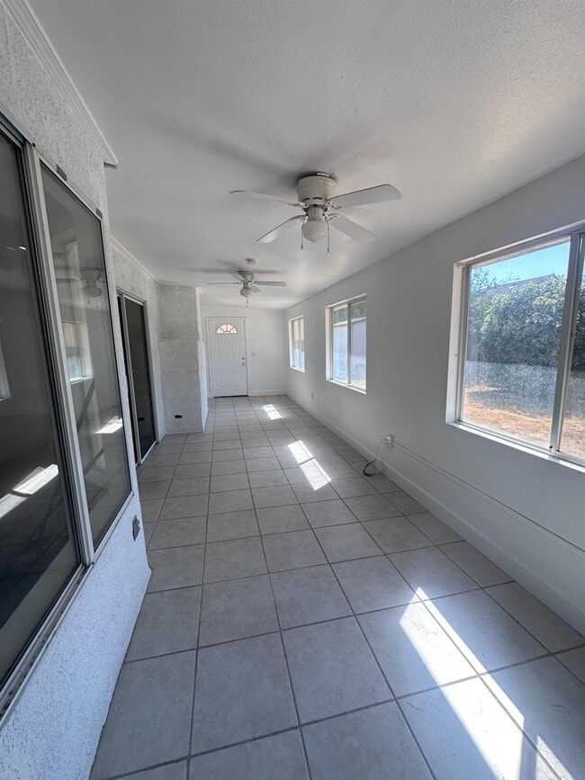 Building Photo - 2378 Grapewood Ct