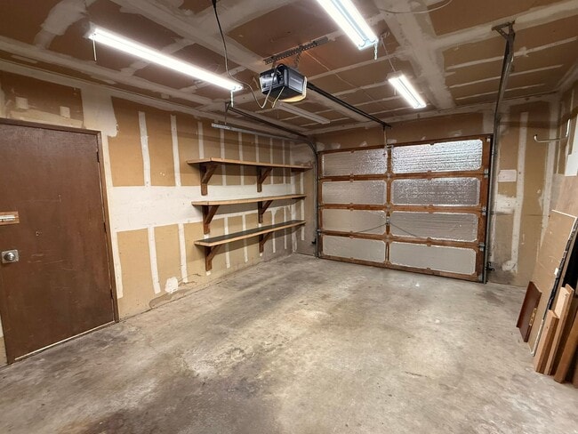 Building Photo - 13921 217th Ave SE
