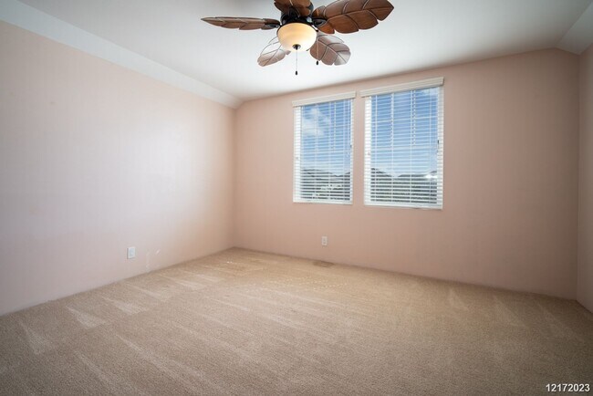 Building Photo - $5,100 / 4br - 1992ft2 - 4 BED 3 BATH HOME...
