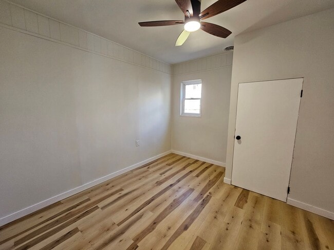 Building Photo - Newly updated 2 bedroom 1 bath apartment f...