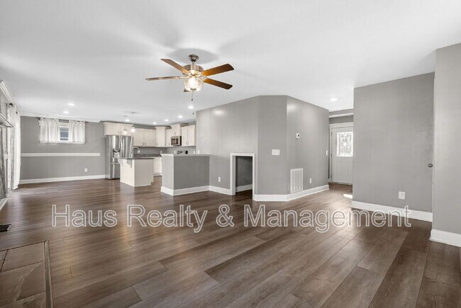 Building Photo - 191 Sambar Dr