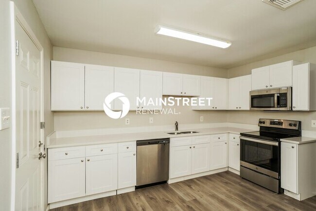 Building Photo - 3 Bedroom Pet-Friendly Home in SAN ANTONIO, TX with Main Street Renewal