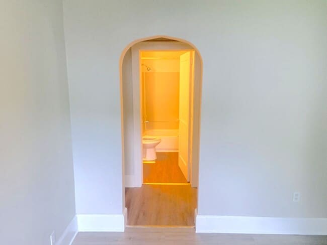 Building Photo - Charming 2-Bedroom Home Available