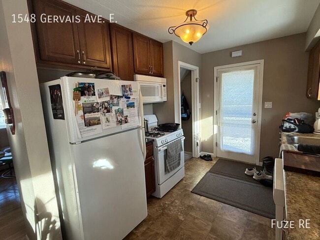 Building Photo - 1548 Gervais Ave E