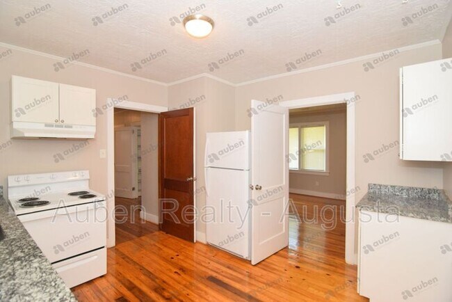 Primary Photo - 2037 Spring Hill Ter