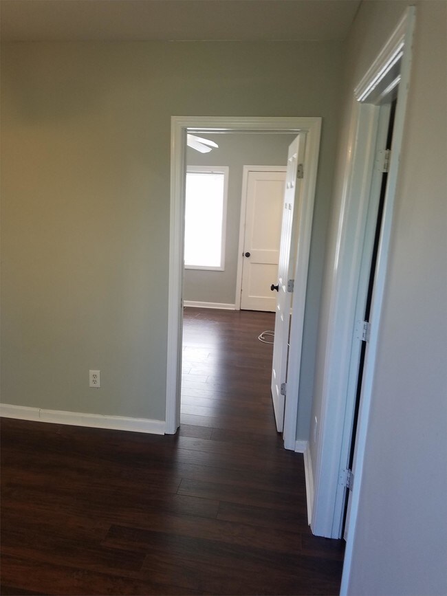 Building Photo - 650 N Black Horse Pike