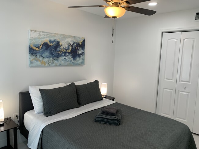 Bedroom - 7550 S Waterway Dr