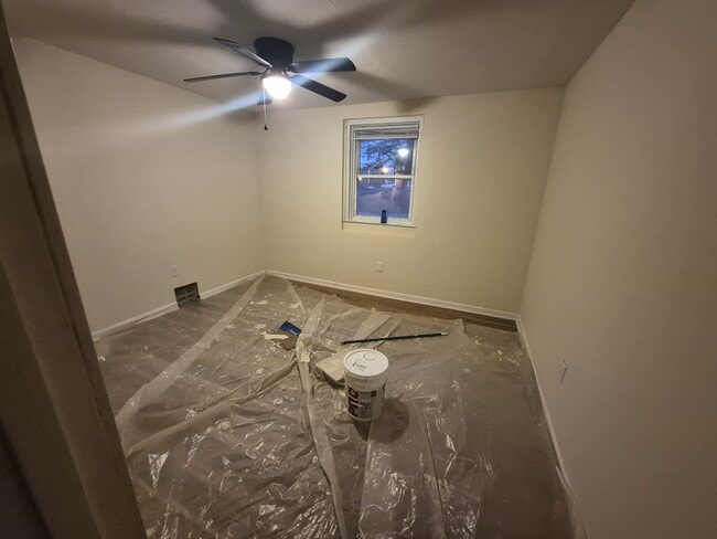 Building Photo - 460 Stuart St