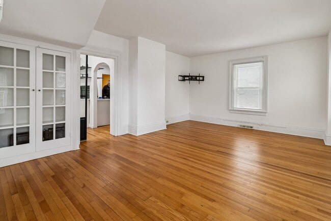 Building Photo - 12 Station Rd