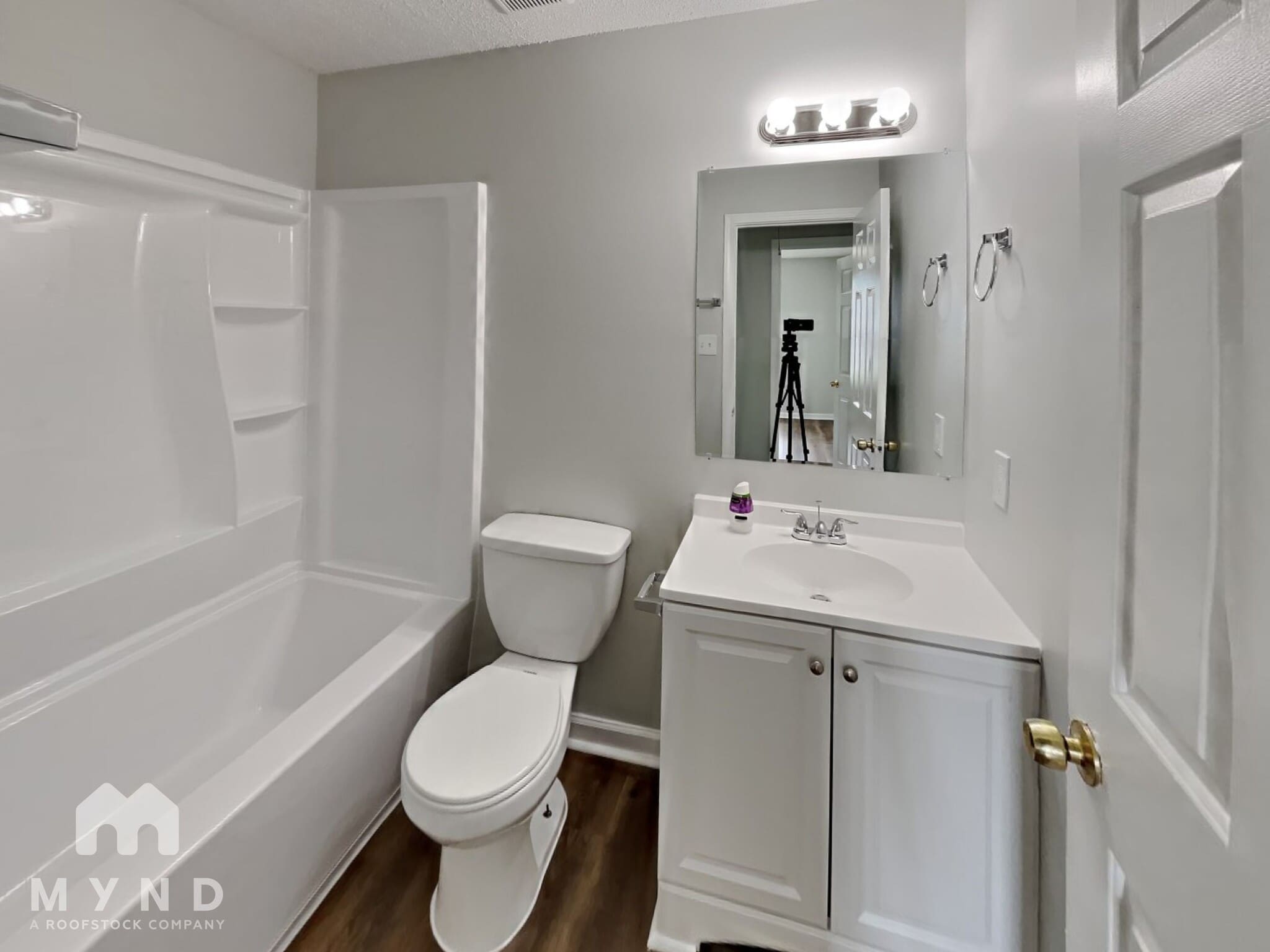 Building Photo - 4271 Wagon Trail Cove