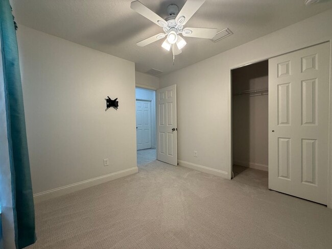 Building Photo - Grande Champion Community! BEAUTIFUL 3 Bed...