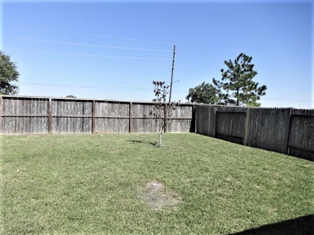 Building Photo - 6823 Manor Terrace Ln