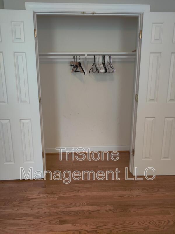 Building Photo - 14512 Harvington Dr