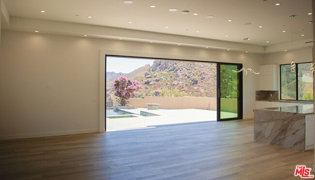 Building Photo - 1700 Cadenhorn Dr