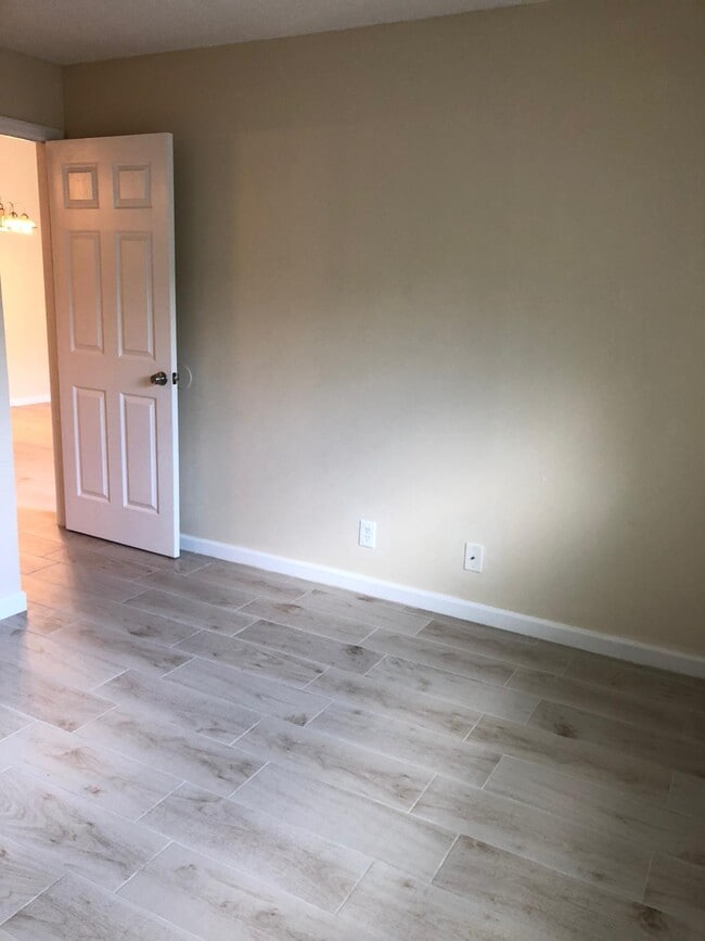 Building Photo - 5060 Sanctuary Way
