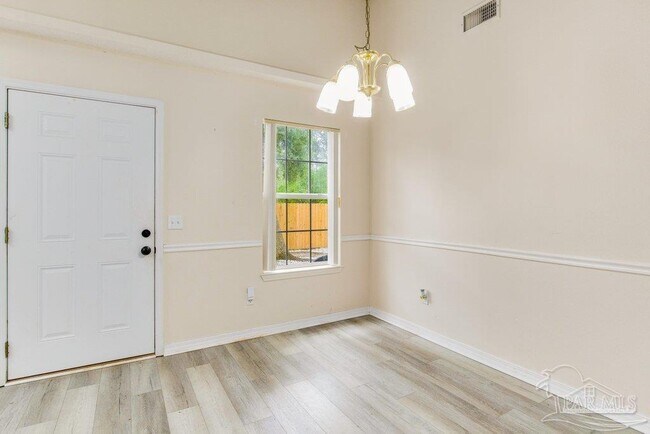 Building Photo - 8004 Cayenne Way