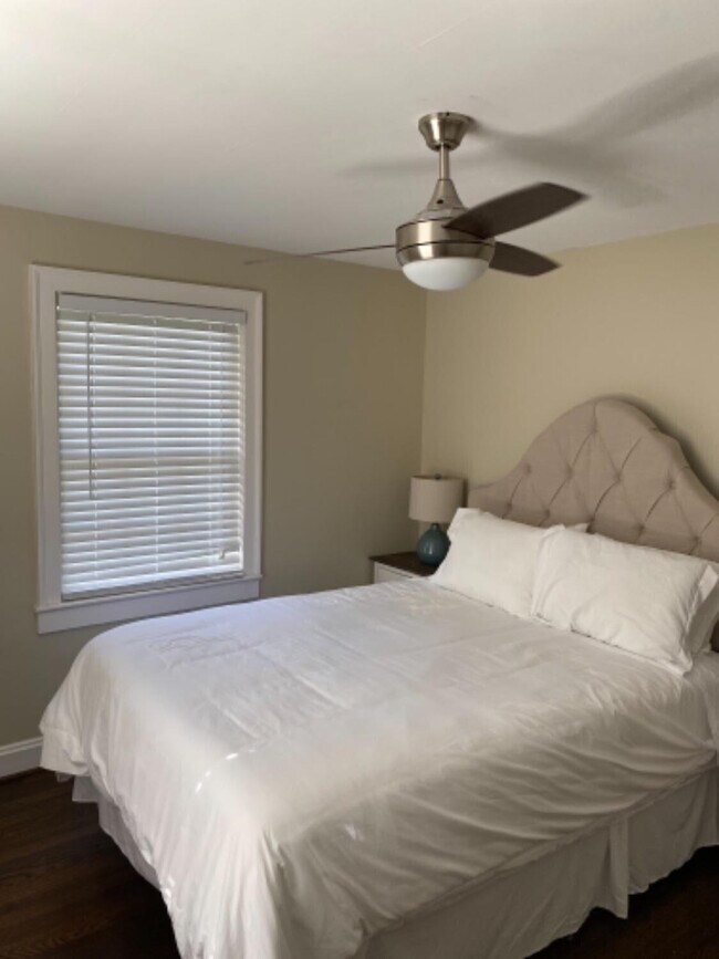 Building Photo - 318 Arcadia Park