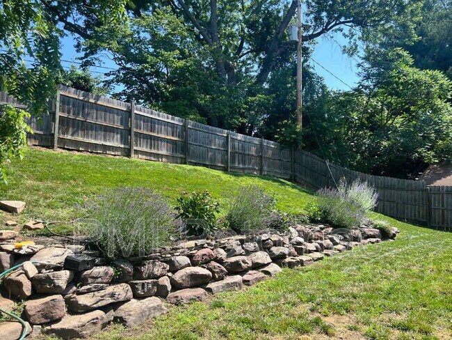 Building Photo - 12618 Kavanaugh Ln