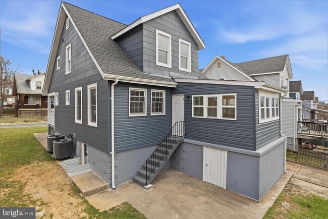 Building Photo - 2807 Shirey Ave
