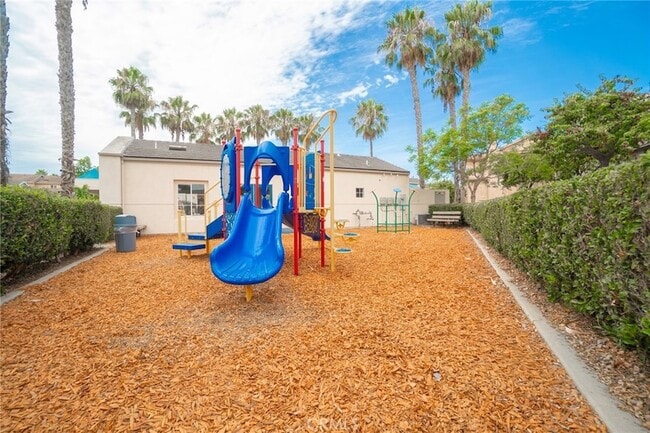 Building Photo - 23329 Colony Park Dr