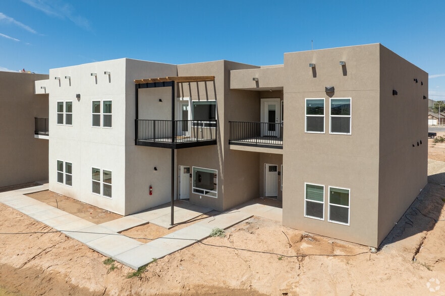 Primary Photo - McGuffey Vistas