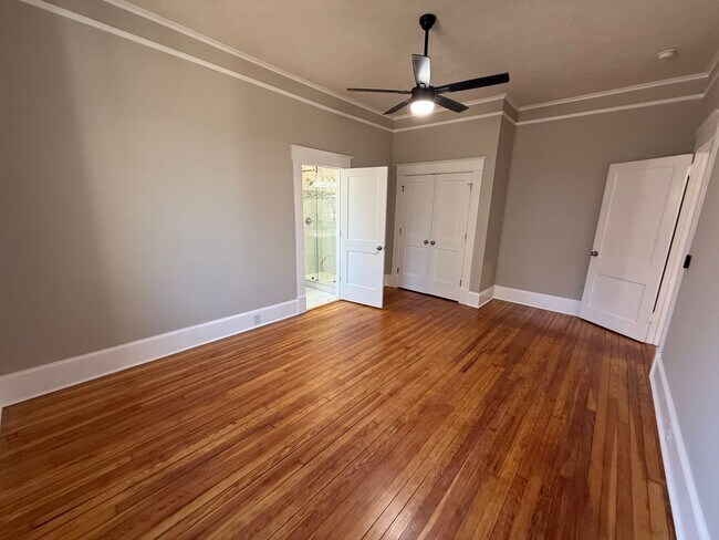 Building Photo - 4 Bedroom Fully Remodeled House Located in Five Points!