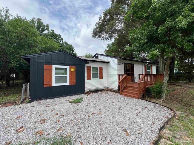 Primary Photo - 205 Ruberia Ave