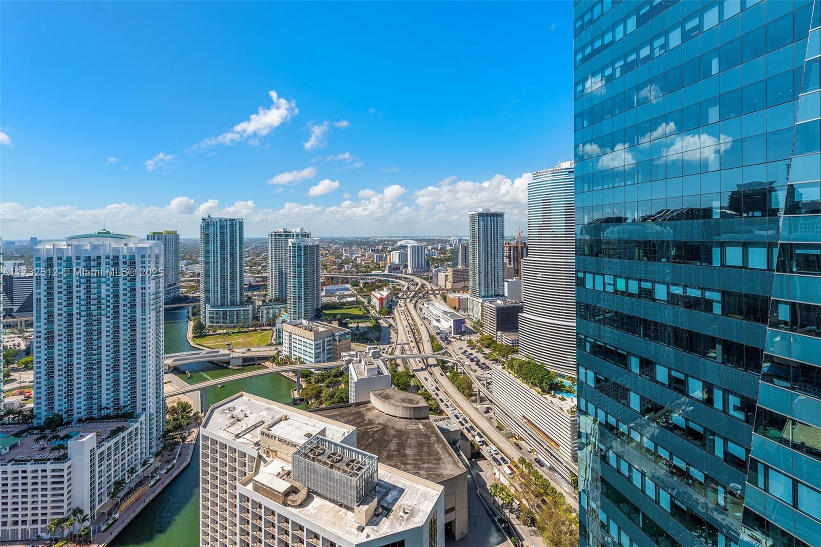 Building Photo - 200 Biscayne Boulevard Way