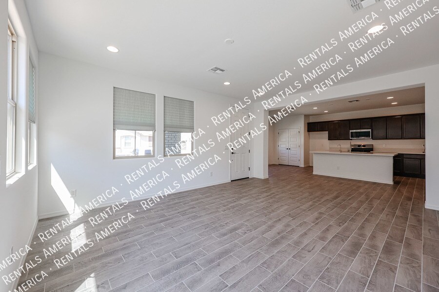 Building Photo - 14243 W Hackamore Dr.