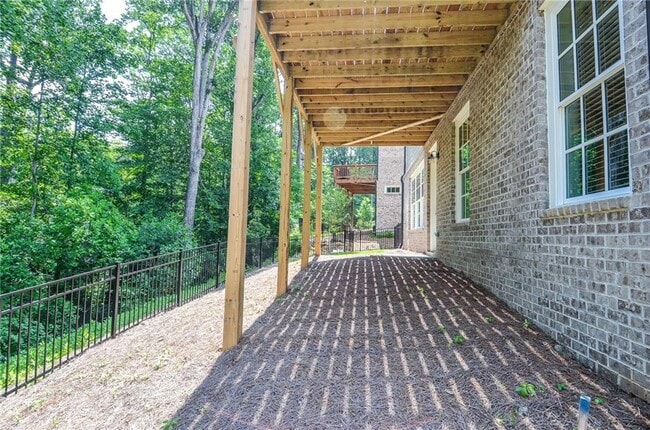 Building Photo - 3963 Enclave Wy