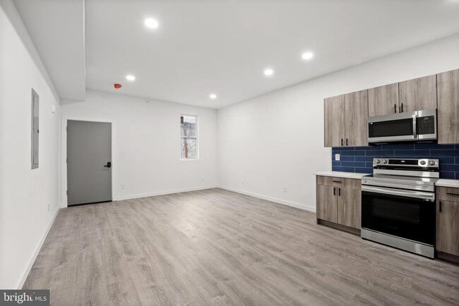 Building Photo - 3623 N 21st St