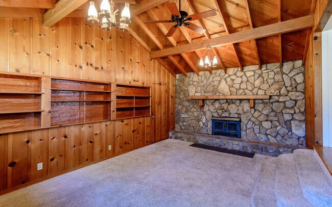 Building Photo - ***VERY NICE 3/2*S.HIGHLANDS*