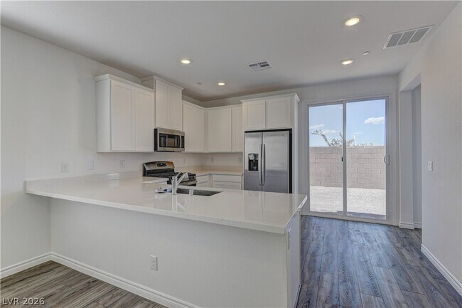 Building Photo - 222 Palisade Fls Ave